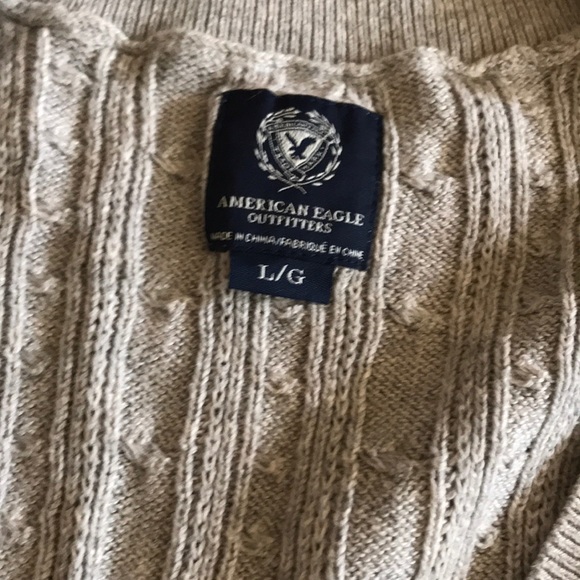 American Eagle sweater - Picture 2 of 2